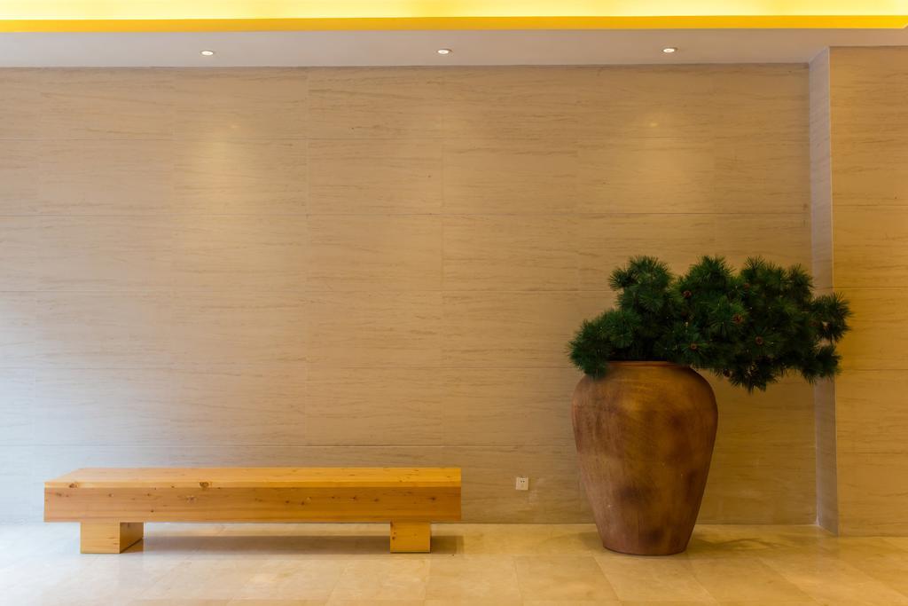 Ji Hotel Wuhan Guanggu Plaza Exterior foto