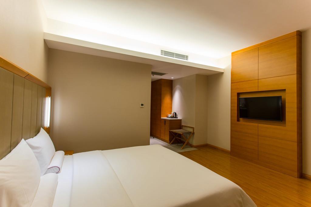 Ji Hotel Wuhan Guanggu Plaza Quarto foto