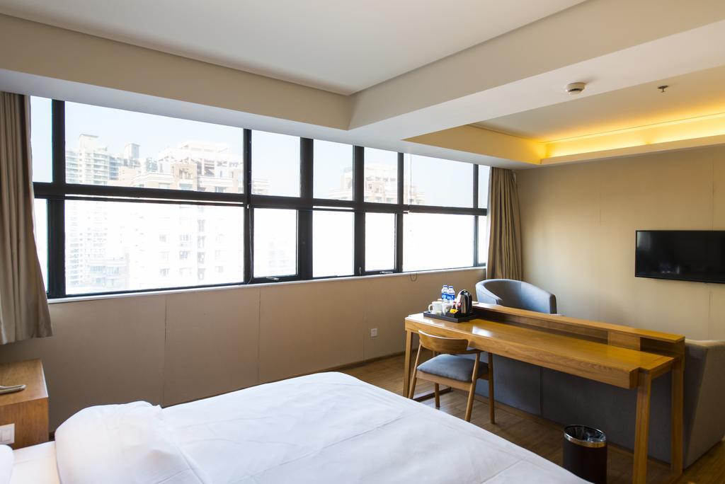 Ji Hotel Wuhan Guanggu Plaza Exterior foto